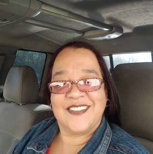 Meet your Posher, Cynthia